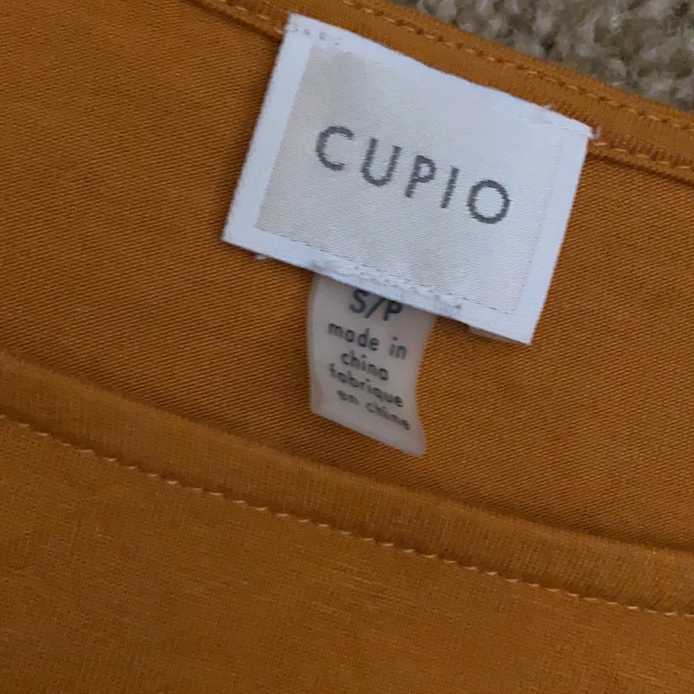 Cupio Top - Picture 2 of 2